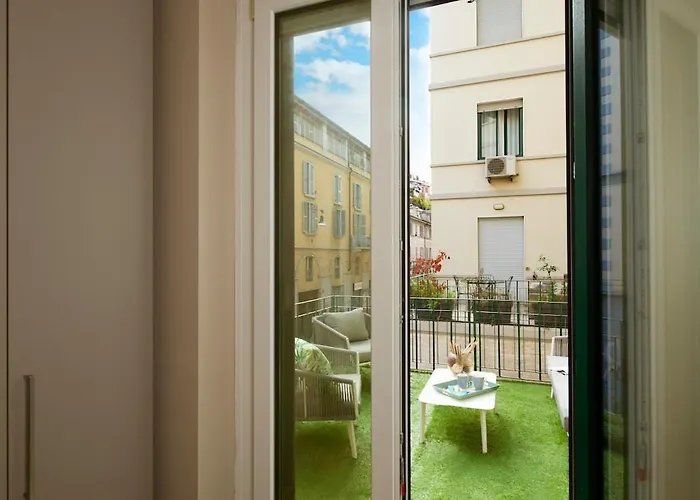 Apartman Stylish With Private Terrace & 2 Baths